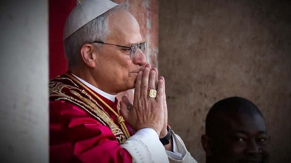 WATCH:  Leo XIV celebrates first mass as pope