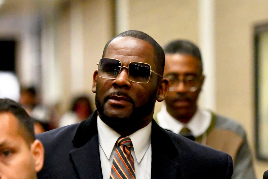 R. Kelly given overdose by prison staff, lawyers say