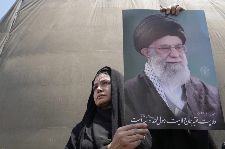 Exiled crown prince: Islamic Republic 'collapsing' in Iran