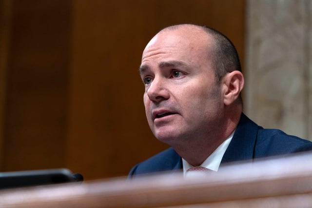 ‘This is not a joke’: Sen. Amy Klobuchar rips Mike Lee for posts about a deadly Minnesota shooting